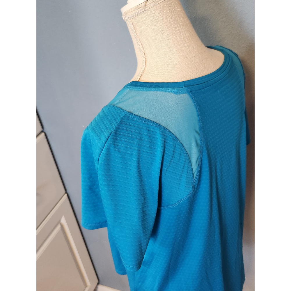 Avia textured mesh details high-low hem scoopneck lightweight tunic top - Picture 4 of 8